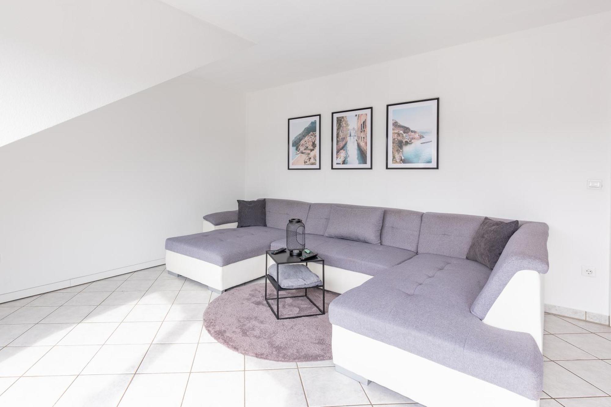 - Moderne Und Geraeumige 2 Zimmerwohnung Mit Sued-balkon In Gladbeck-brauck Naehe Movie Park Und Arena Aufschalke Apartment Gladbeck